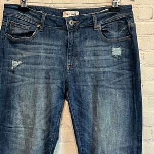 DL1961 Women Azalea Relaxed Skinny Fitzroy Distressed Jeans size 31 Smart Denim
